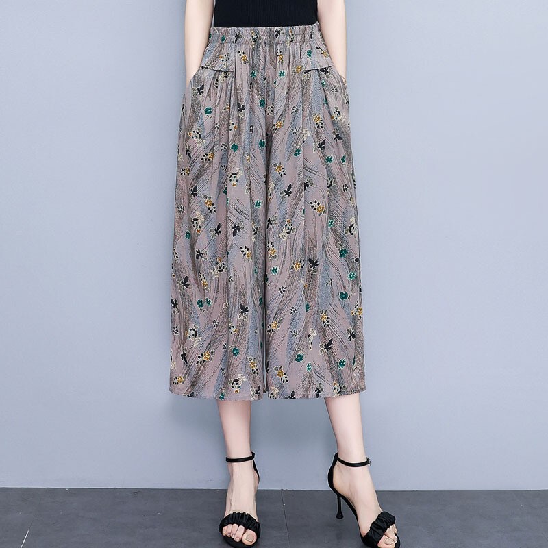 2026 New Style Cotton Floral Pants for Middle-Aged and Elderly Women, High-Waisted Loose Wide-Leg Pants, Stylish Mom's Plus-Size Skirt Pants