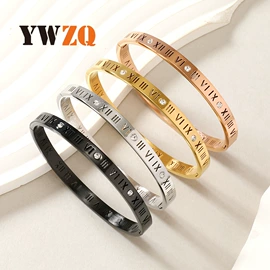 戒指;吊坠;手镯