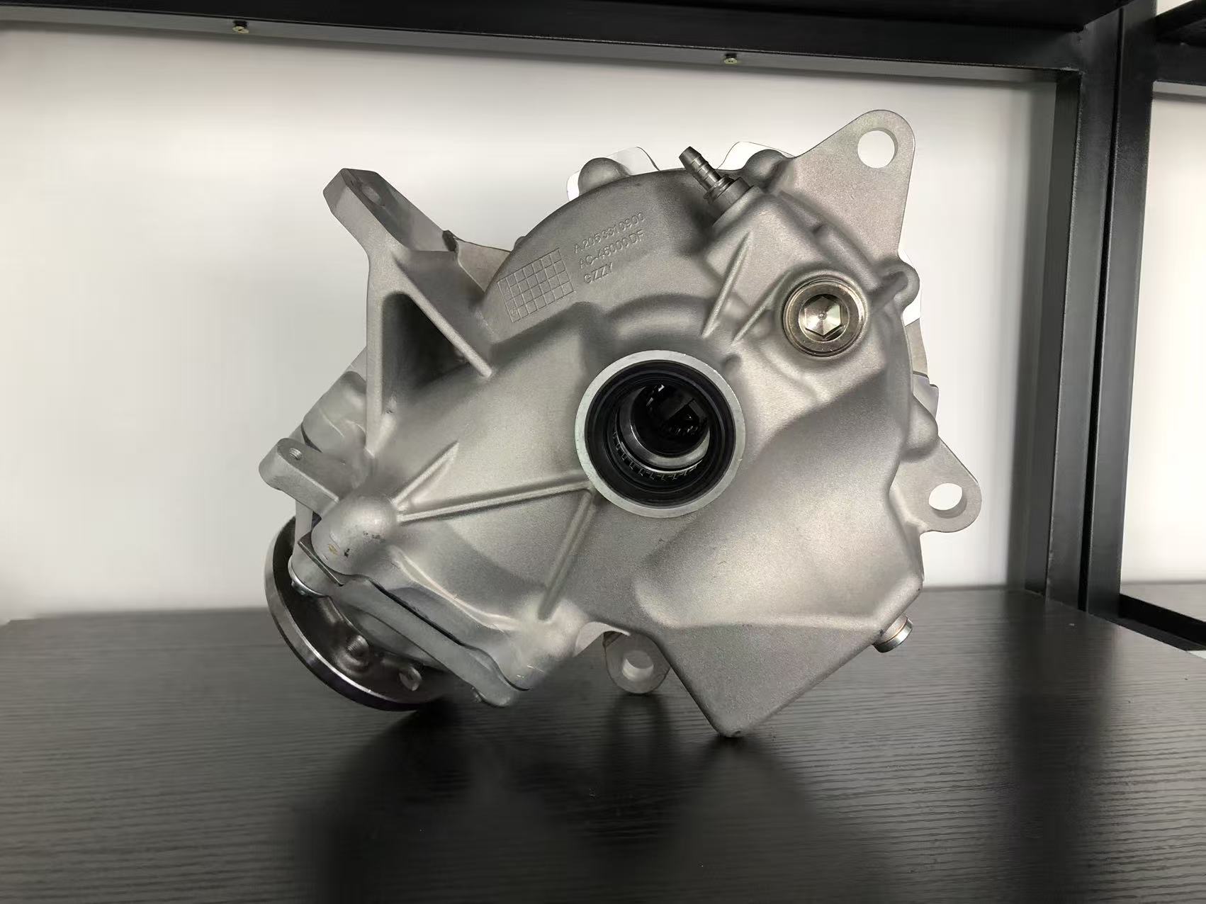 Mercedes-Benz GLC300 X253 C253 4MATIC front differential assembly, 3.27 gear ratio