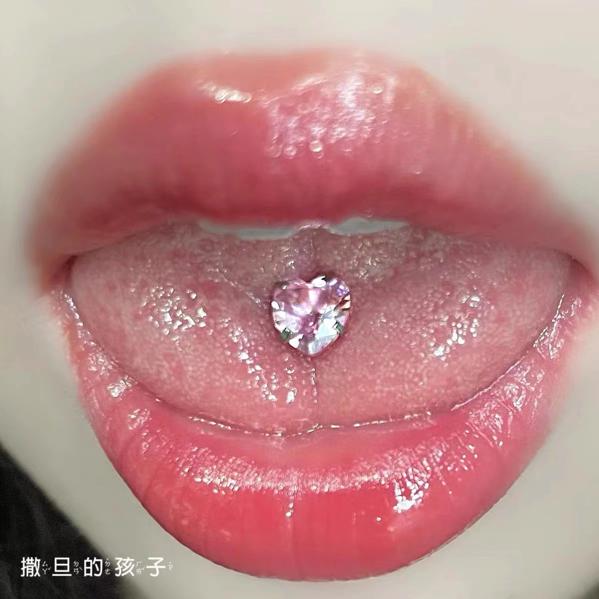 Pointed labret stud close-up product detail