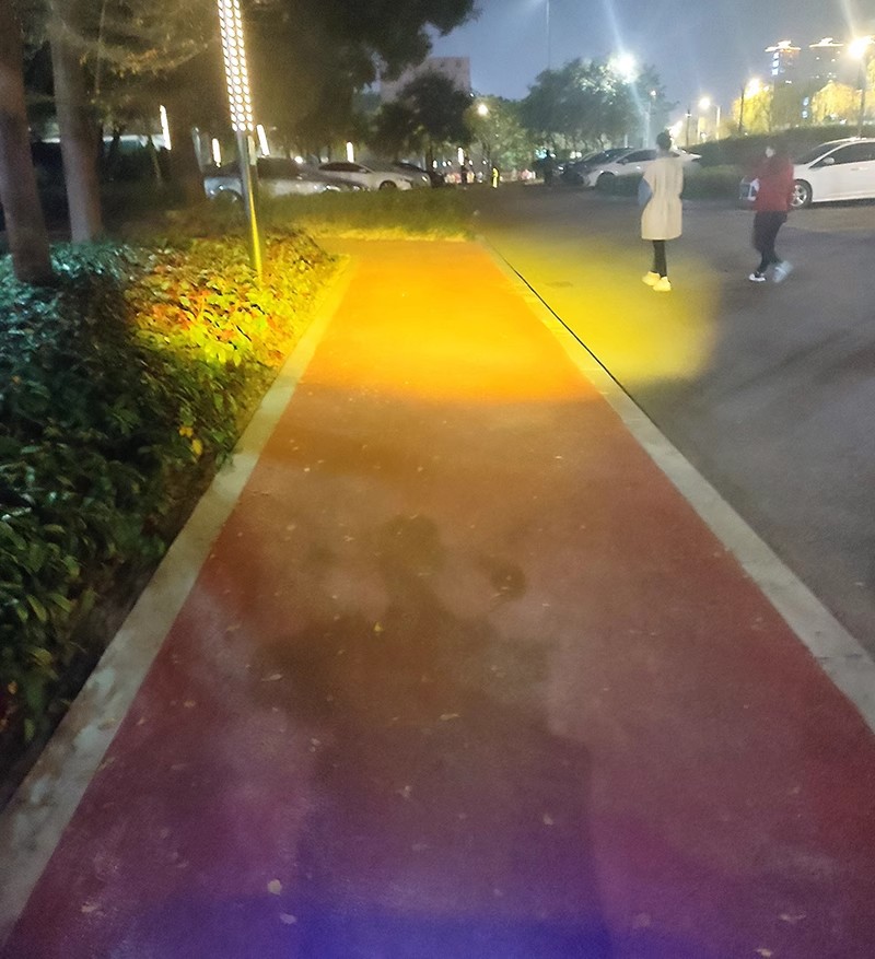 Motorcycle LED Spotlight Blast Flash Paving Road Near and Far Electric Vehicle Super Bright Light Tricycle External 12V85V Headlight