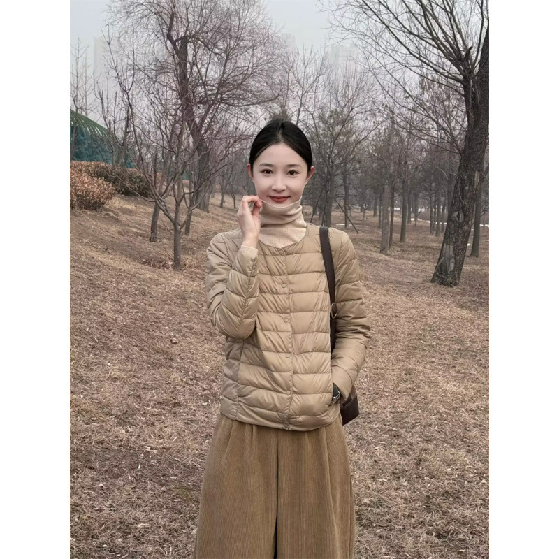 Lightweight down Jacket Liner for Women 2025 Women's Autumn and Winter White Duck down Short Round Neck Bottoming Versatile Warm Jacket