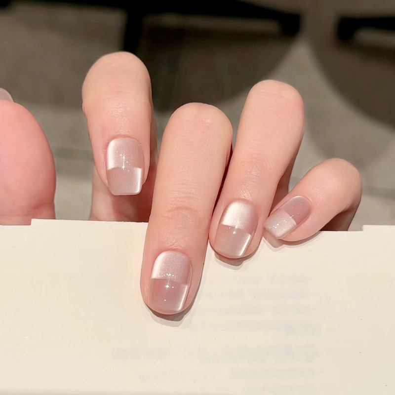 Daisyson [Space Jump] High-End Wearable Nail Tips, Handmade Gentle Cat-Eye Nail Stickers for Short Nails