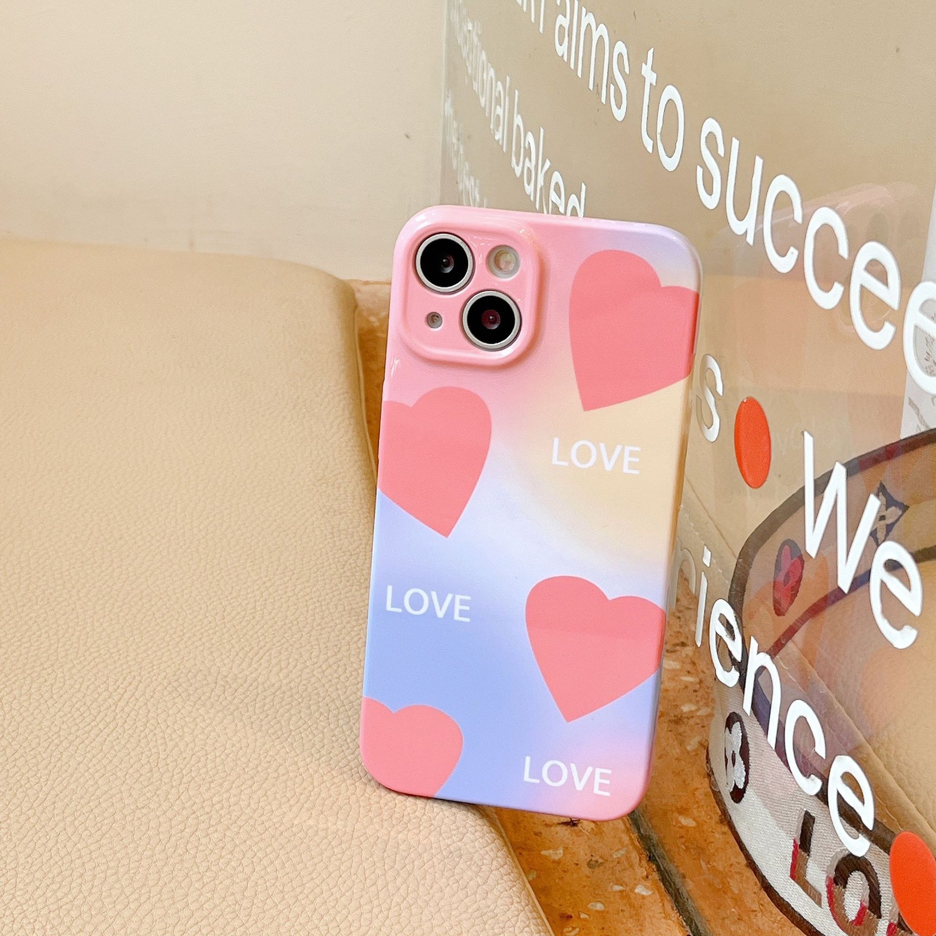 Film Halo Dye Love compatible avec les téléphones Apple 15 (japonais et coréens) IP14PRO, coque rigide de protection_voghion.com