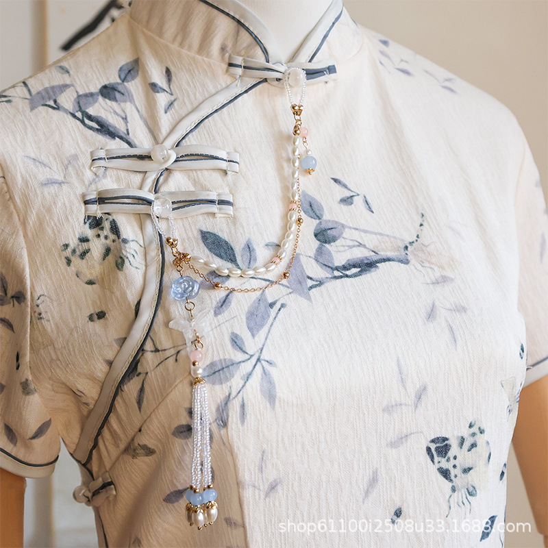 New Chinese Style National Style Cheongsam Pressure Flap Antique Accessories Tassel Pendant Brooch Retro Chinese Style Pendant Pressure Flap Decoration