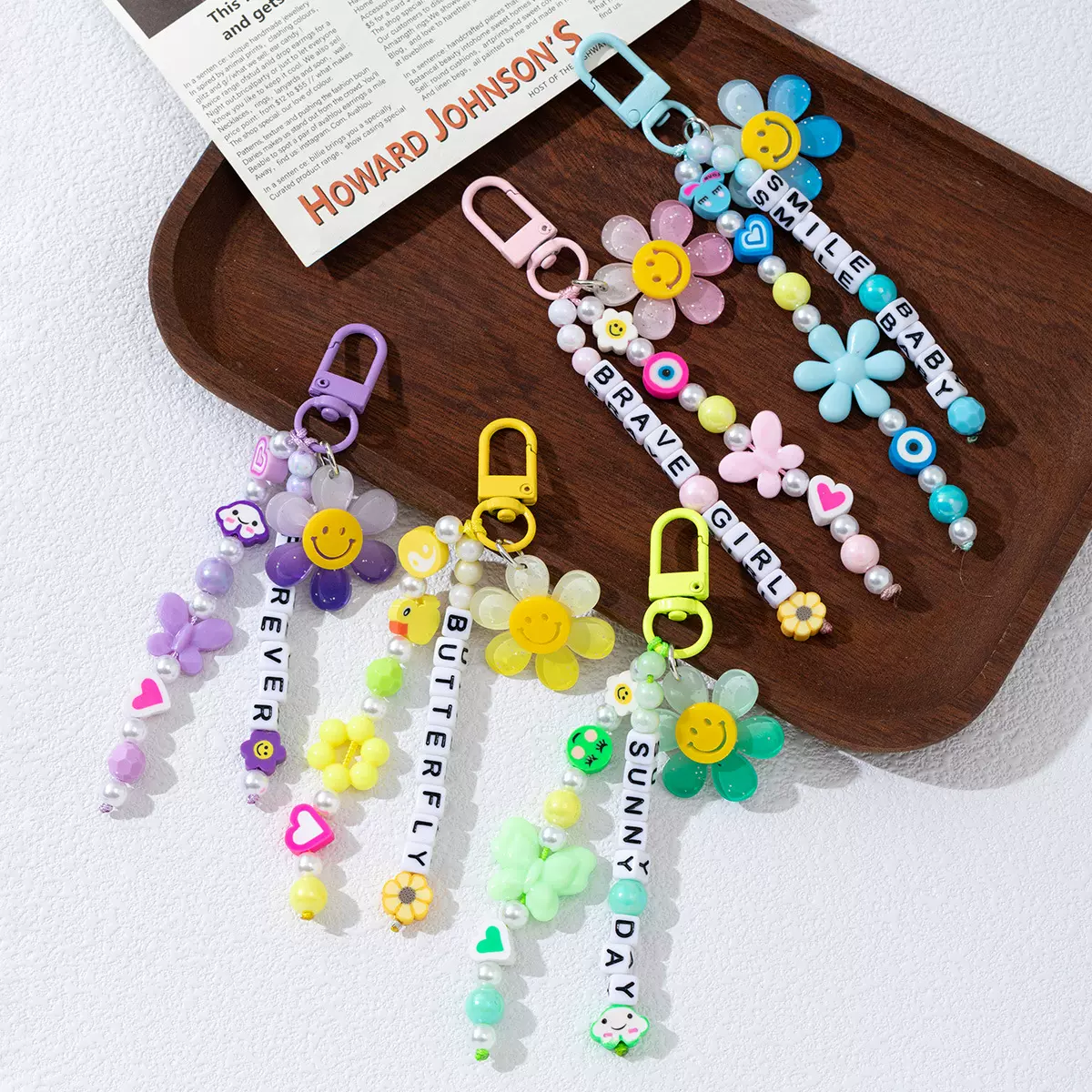 跨境热卖笑脸LOVE字母挂饰送闺蜜情侣可爱书包配饰礼物钥匙扣挂件