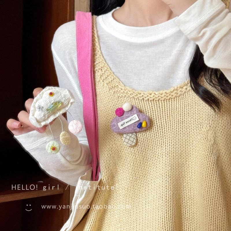 韩系卡通可爱云朵胸针女款2026新款小众设计点缀饰品揹包挂件配饰