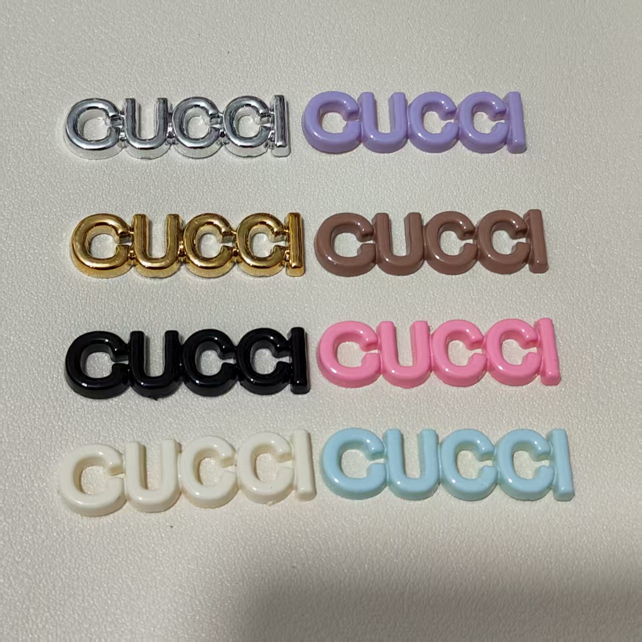 英文字母CUCCI饰品配件手机壳洞洞鞋化妆盒工艺品棉拖鞋配件diy