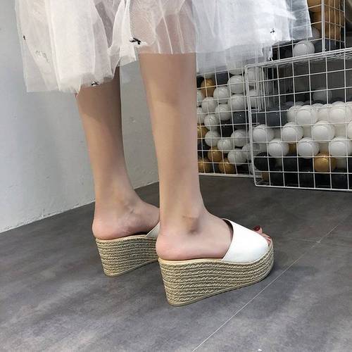 White wedding dress with matching wedding shoes: stiletto heels, slippers, chunky shoes with a 9cm heel - Chang Zhen