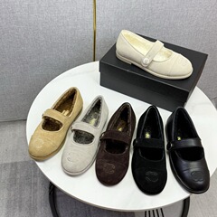 对版2025秋冬法式皮毛一体保暖女鞋小香风百搭平底一字带玛丽珍鞋