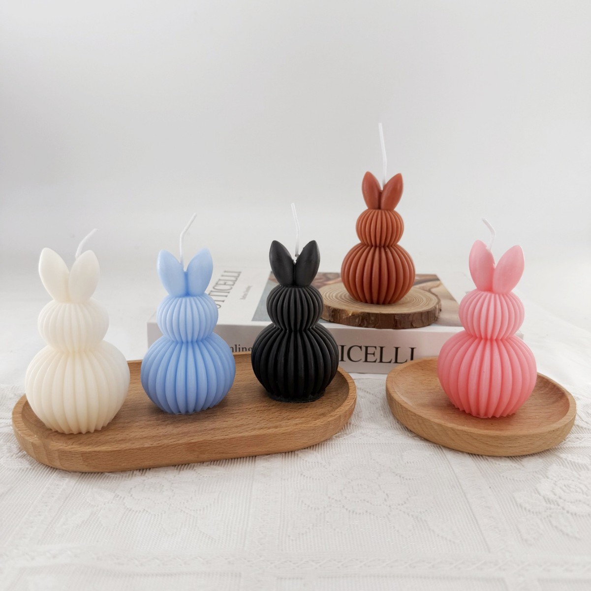 Huevos de Pascua de conejo de bananas DIY huevos de rayas hechos a mano orejas de conejo velas de cabeza de conejo, perilla de vacaciones