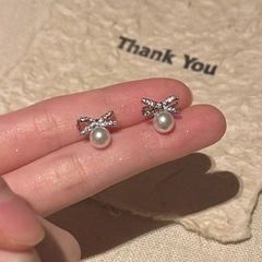 趙露思同金真珠蝶結びピアス女925銀軽贅沢小衆デザイン高級感insイヤリングイヤリング