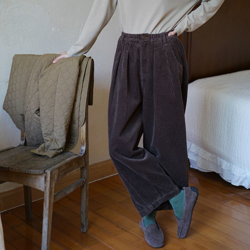 太ったmmのコーデュロイのハーレムズボンの女性の秋冬の大きいサイズの2-300斤のゆったりしているレトロな小さい子供のカジュアルなストレートズボンのisn|undefined