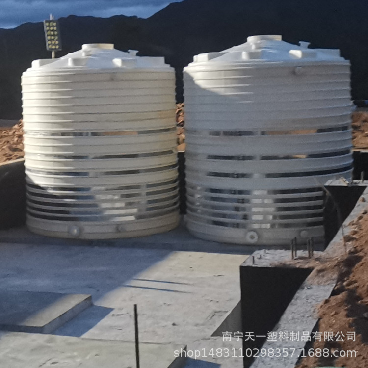 广东30吨液碱储罐,20吨盐酸储罐,15方双氧水储罐,10吨柠檬酸储罐