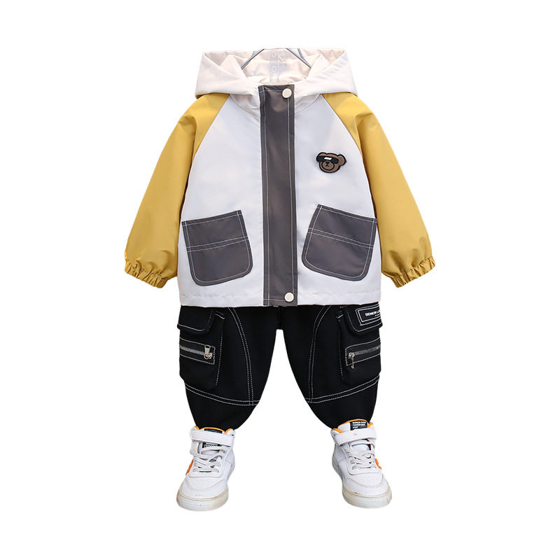 7708 Chaquetas de cuello alto para niños Chaquetas de color de contraste fuera de la gabardina 2025 Nuevos productos Ropa para niños Niños pequeños y medianos Bebé con capucha