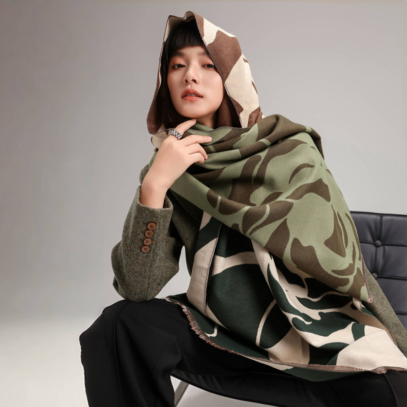 2024 otoño y invierno nuevo camellia sistema de color dopamina de moda empalme collar bufandas de cachemir aire acondicionado chal