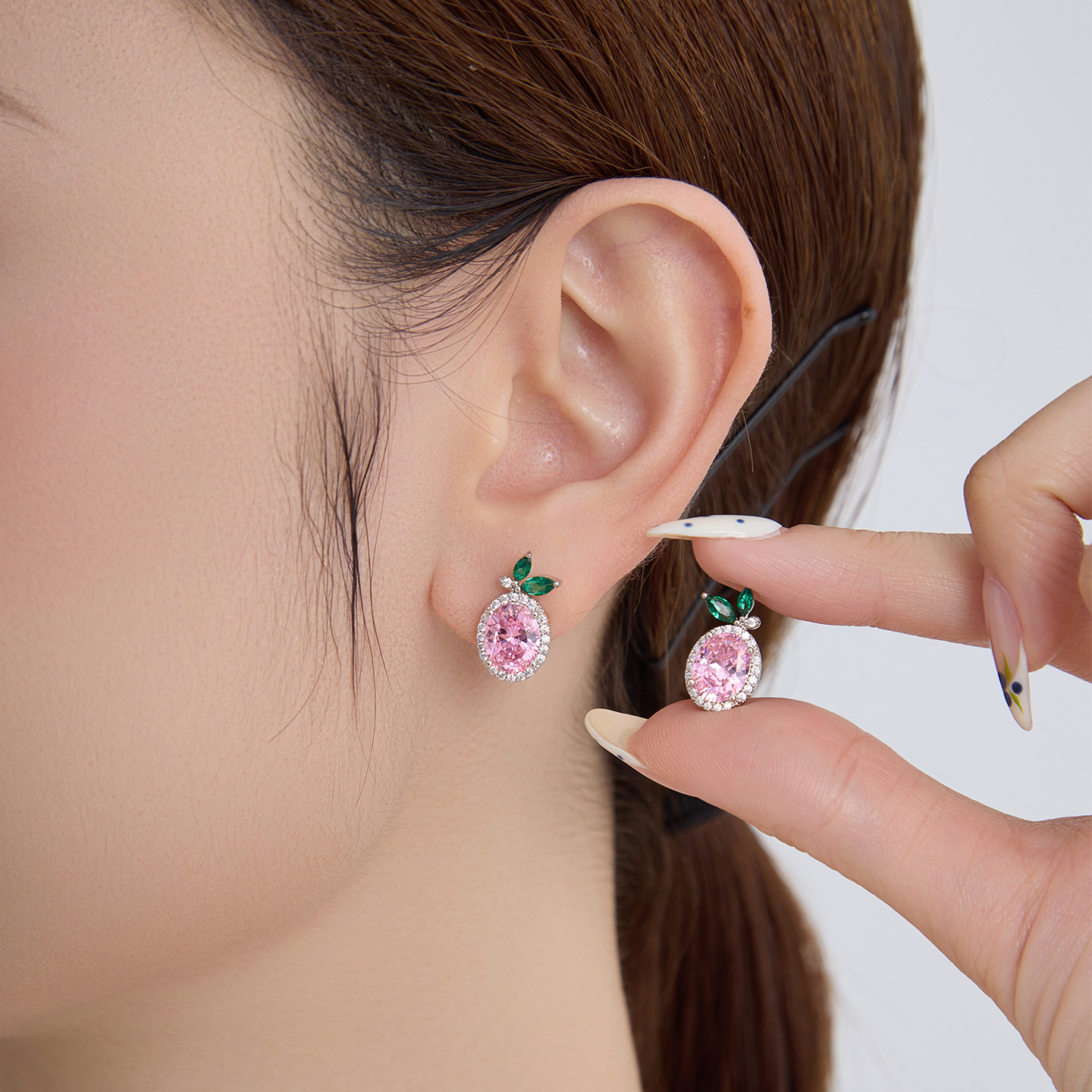 Xuping Caibao serie de auriculares de lujo elíptico geométrico verano nuevo dulce ins viento aleación de cobre ligero auriculares de lujo