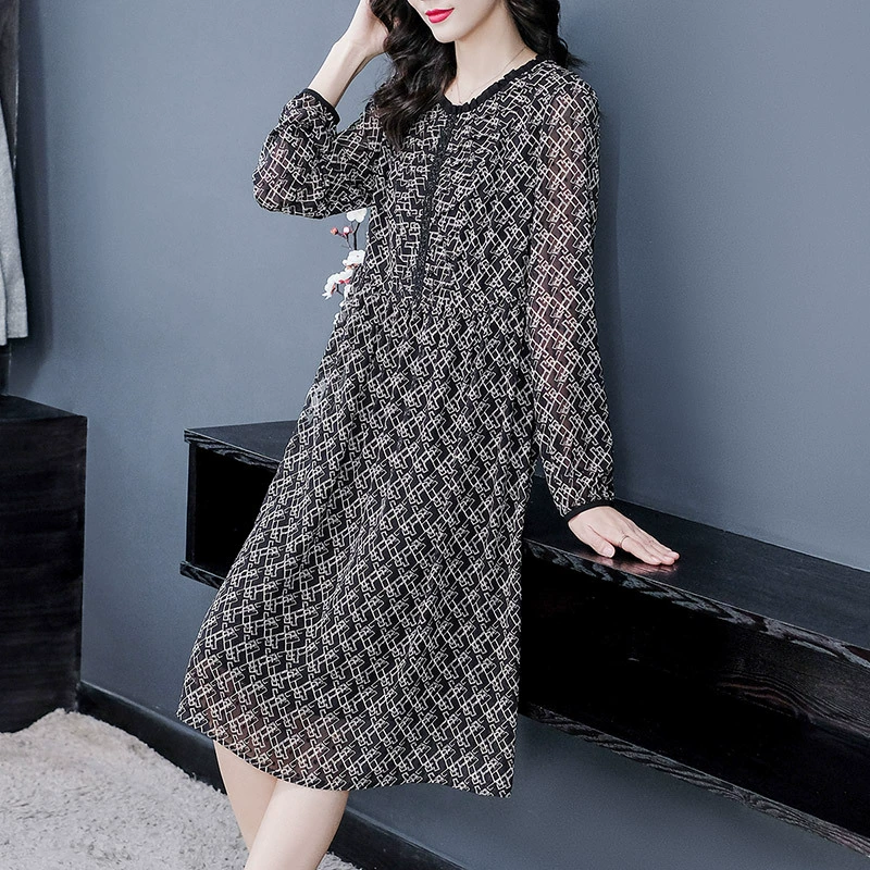 Плюс размер 240 кг для женщин среднего и пожилого возраста, французское Летнее цветочное деревянное шифоновое Свободное платье с длинными рукавами и маятником