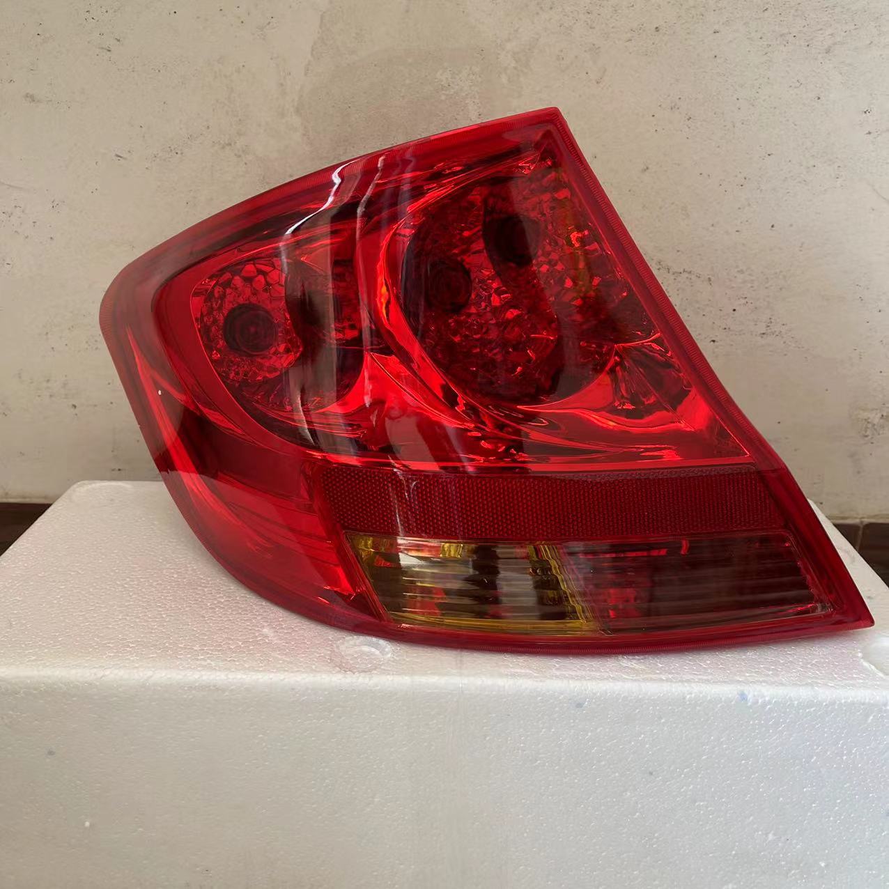 Suitable for Chevrolet 10-14 Sail rear tail light assembly 15-18 new Sail 3 brake light cover