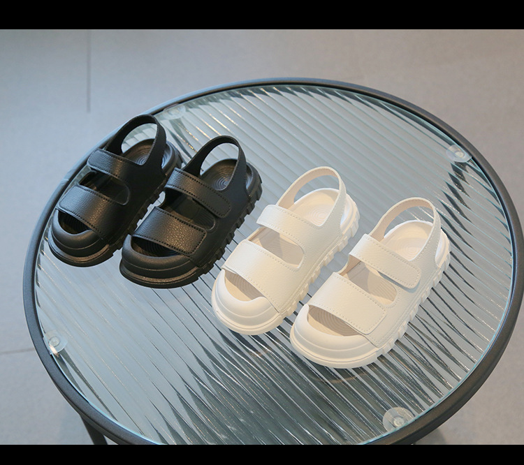 Koreanische Version von Freizeitsandalen mit dicken Sohlen für große Kinder, Jungen und Mädchen, Strandschuhe, Sommerneuheit 2023_voghion.com
