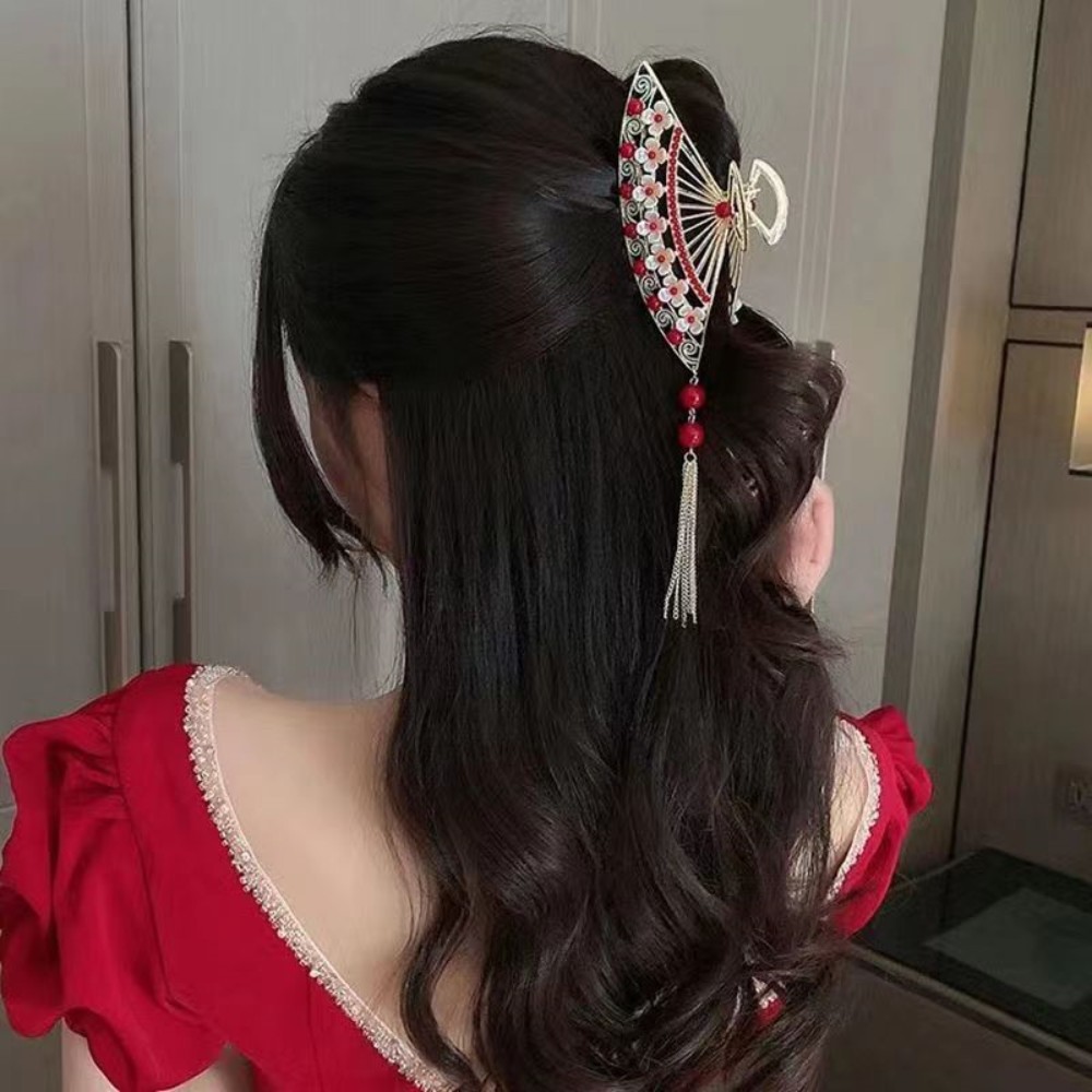 Women's Chinoiserie Retro Geometric Alloy Tassel Plating Inlay Artificial Pearls Rhinestones Hair Claws display picture 5