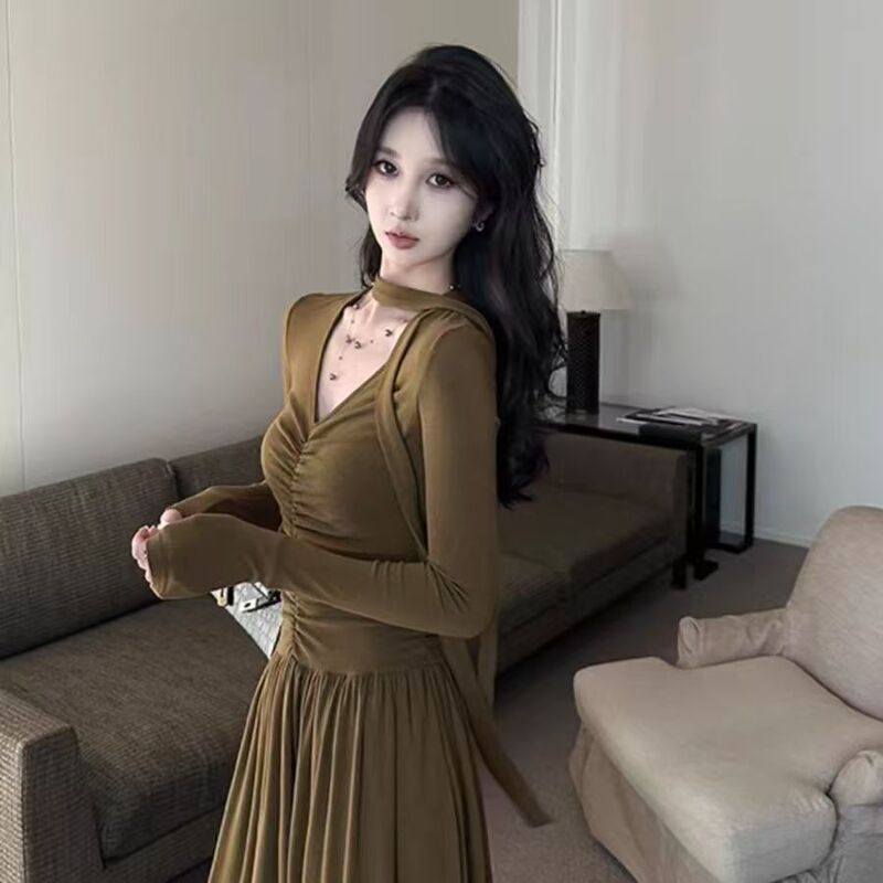 Cross-border niche design pleated ribbon dress women's 2024 autumn slim A- line knitted long skirt