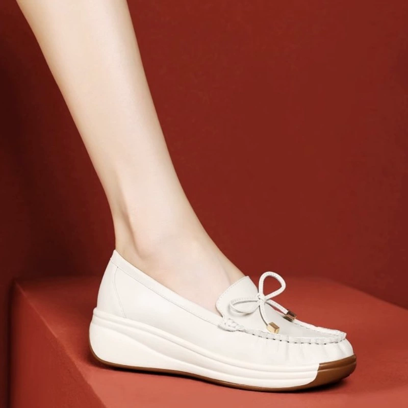 Туфли на плоской подошве с бантом, Спортивная повседневная обувь, женская новая модная универсальная обувь для мам с круглым носком, 2023