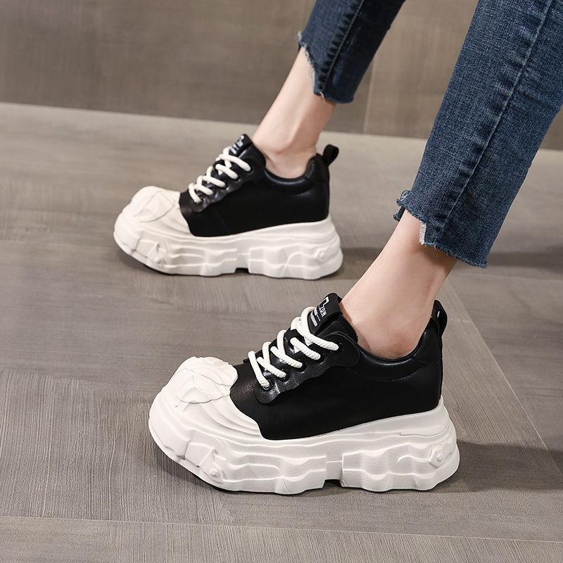 Giày sneaker nữ đế dày tăng chiều cao siêu mềm trắng — màu trắng