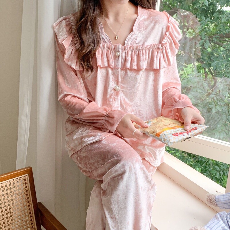 Cross-Border Foreign Trade Popular Pajamas for Women Spring and Autumn Princess Style Gold Diamond Velvet Long-Sleeved Trousers Cardigan Home Wear Two-Piece Set Cross-Border Foreign Trade Popular Pajamas for Women Spring and Autumn Princess Style Gold Diamond Velvet Long-Sleeved Trousers Cardigan Home Wear Two-Piece Set