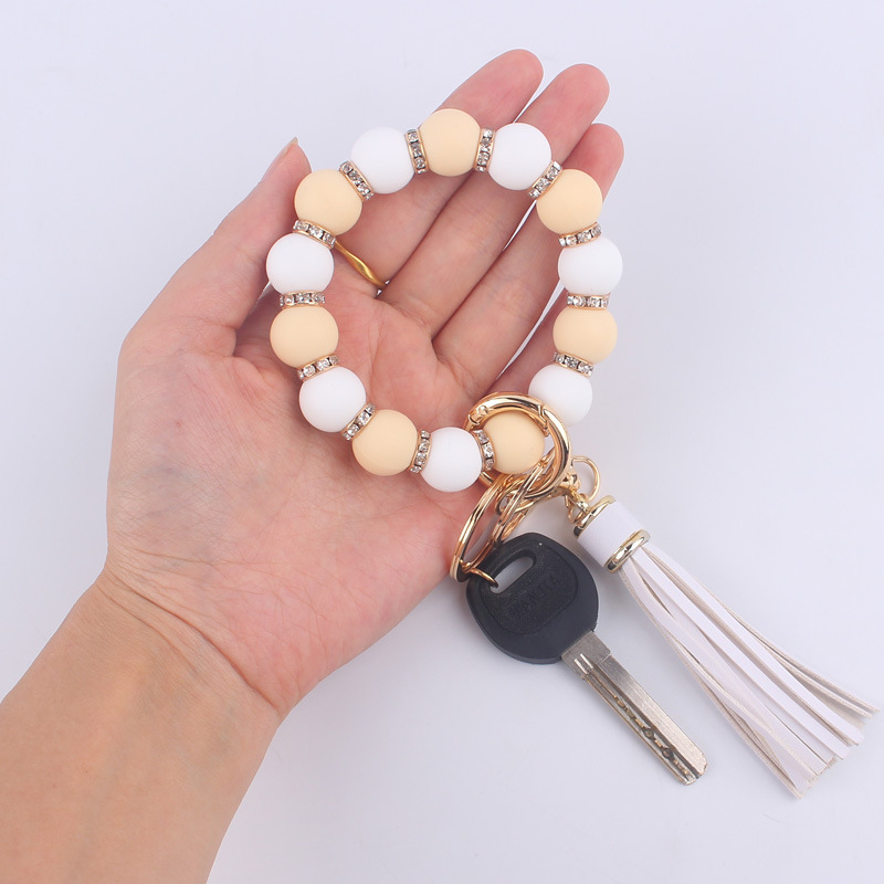 1 Piece Quantity Holiday, Daily Occasion Alloy, Silica Gel Material Simple Style Artistic Color Block Alloy Silica Gel Beaded Women's Keychain