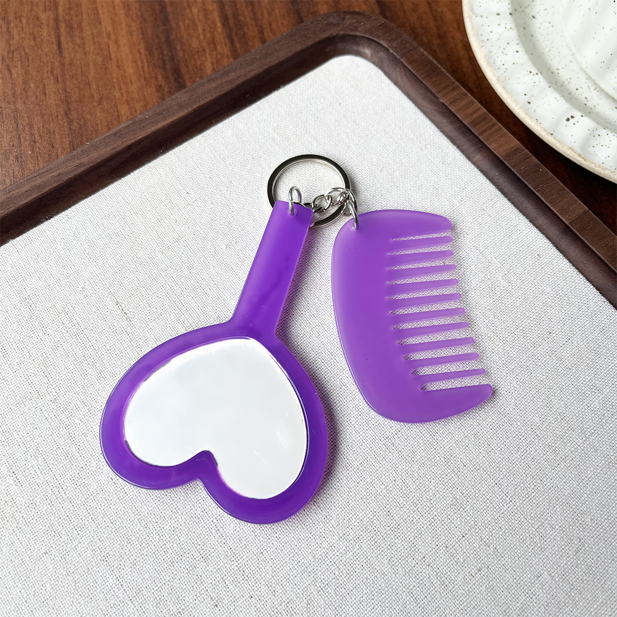 Espejo de maquillaje portátil portátil en forma de corazón de alta definición, espejo de maquillaje para estudiantes, espejo pequeño, artefacto de maquillaje