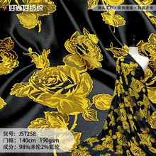 �ڵ��Sɫ�󻨷����\�����Ứ���϶Y��������Ů�b�OӋ���b���