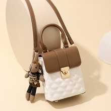 2026�¿��֙C���r�аٴ�С���μ�б��Ů��ʯ�^�yײɫ����С����