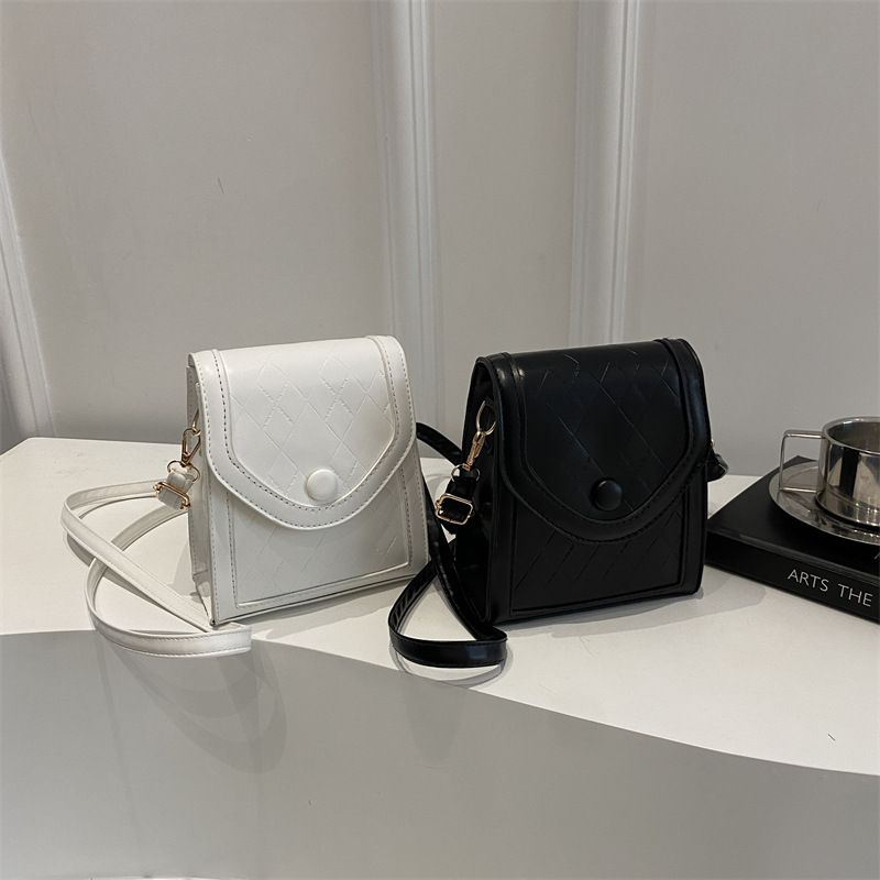 Costura de moda nuevo estilo rombo bolso cuadrado pequeño costura de coche bolso de hombro de tendencia retro europeo y americano bolso diagonal simple de estilo occidental
