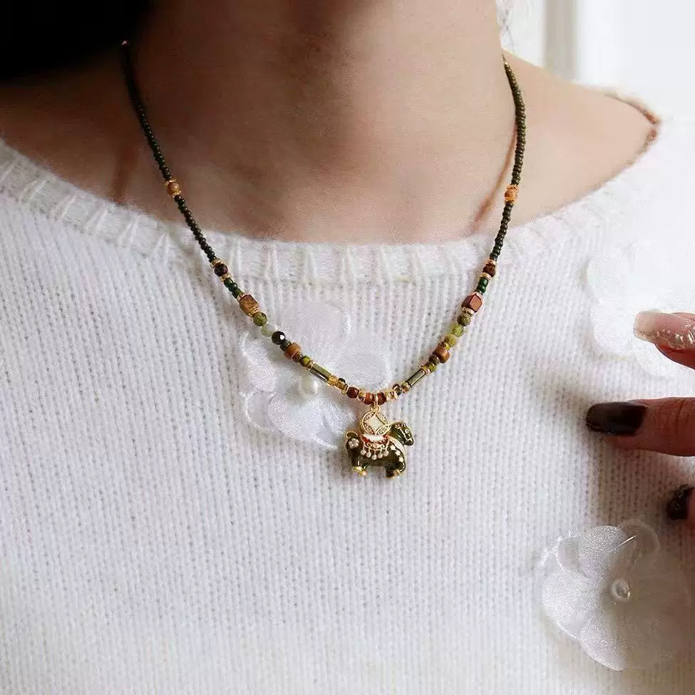 绿调旋转木马锁骨链 串珠+可旋转吊坠 新中式氛围感拉满古法