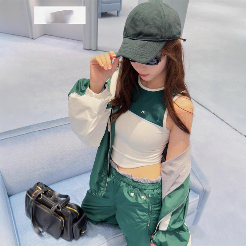 2025 New Autum Nanyou Miu Sweet and Cool Retro Sports and Casual Style Contrasting Elastic Waist Jogging Casual Pants 2025 New Autum Nanyou Miu Sweet and Cool Retro Sports and Casual Style Contrasting Elastic Waist Jogging Casual Pants