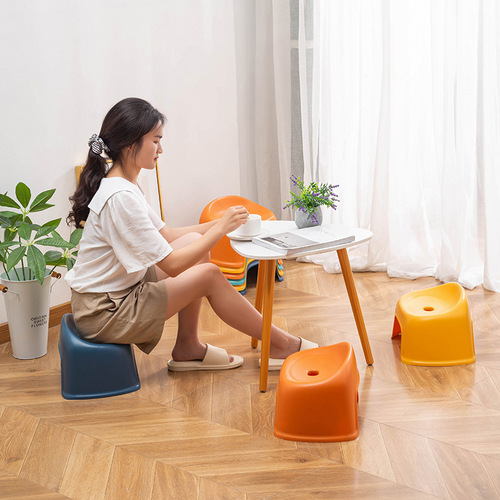 Shoe changing stool Japanese style thickened simple small bench children's plastic small chair baby chair home low stool bathroom stool