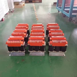 隔离变压器;调压变压器;稳压变压器