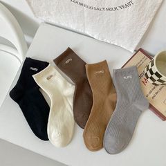 2023 Women's Medium Cuff Autumn/Winter New Embroidered Alphabet Cotton Socks Ins Trendy Solid Color Cotton Socks mumu Socks Trendy Socks