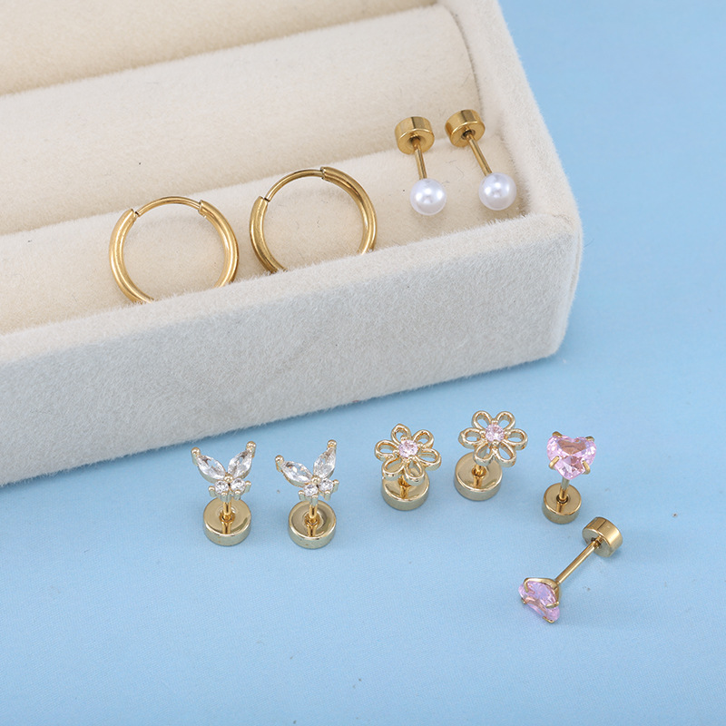 Labret piercing jewelry detail image