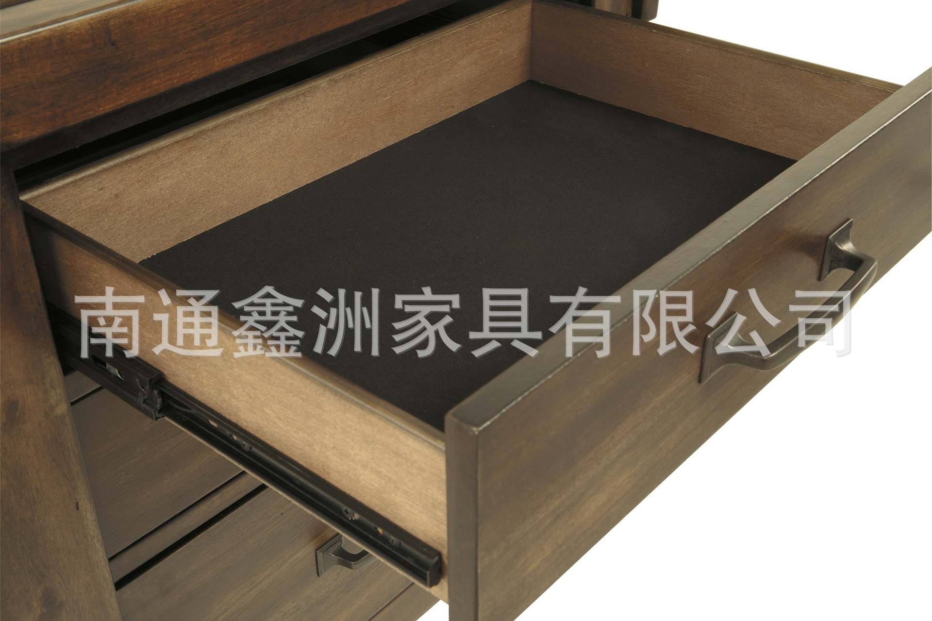 studio_6075f3bd3341a3666181618