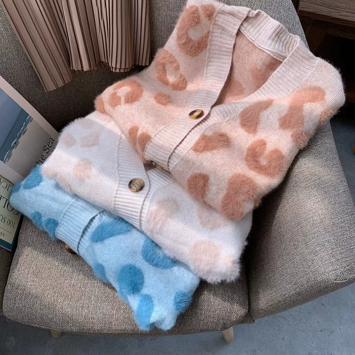 Корейская имитация норковой шерсти леопардовый трикотаж 2024 осень-зима новая свободная фея нежный ветер студенческий свитер куртка