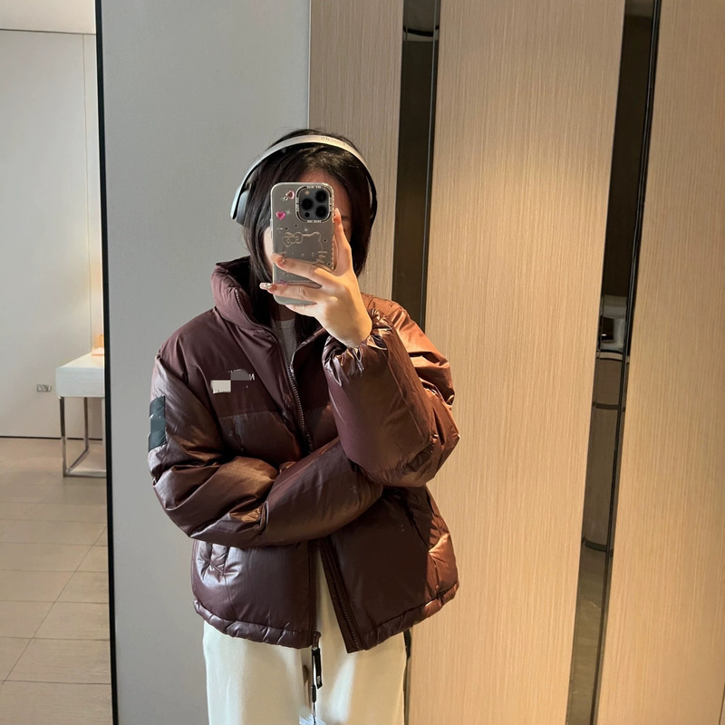 Cross-Border Putian American Version 82B Short Kendall Jenner Style down Jacket, Large Checkered Women's High-Waisted Stand-Collar Puffer Jacket for Petite Figures Cross-Border Putian American Version 82B Short Kendall Jenner Style down Jacket, Large Checkered Women's High-Waisted Stand-Collar Puffer Jacket for Petite Figures