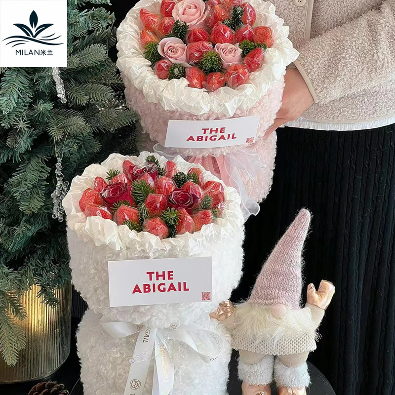秋冬新款草莓花束毛绒包花布鲜花包装纸 布艺小香风羊羔毛包花纸