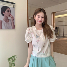 苏珊 法式花朵刺绣圆领短袖小衫女夏季新款减龄设计感上衣QS102