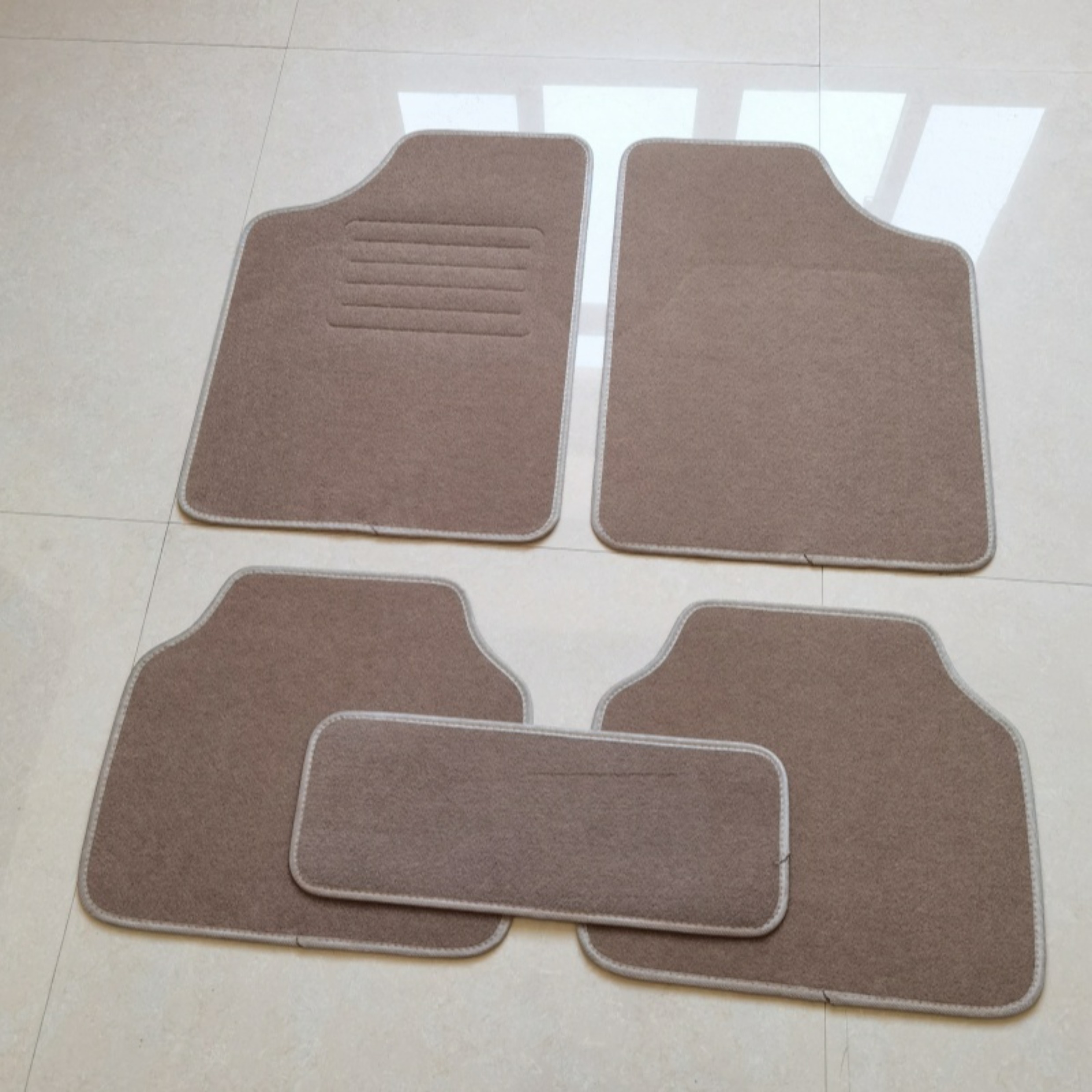 Car Suede Anti-Slip Floor Mats, Large Surround Protective Mats, Carpet Mats, Suv Mats, Universal Waterproof Floor Mats, Flame Retardant and Wear-Resistant
