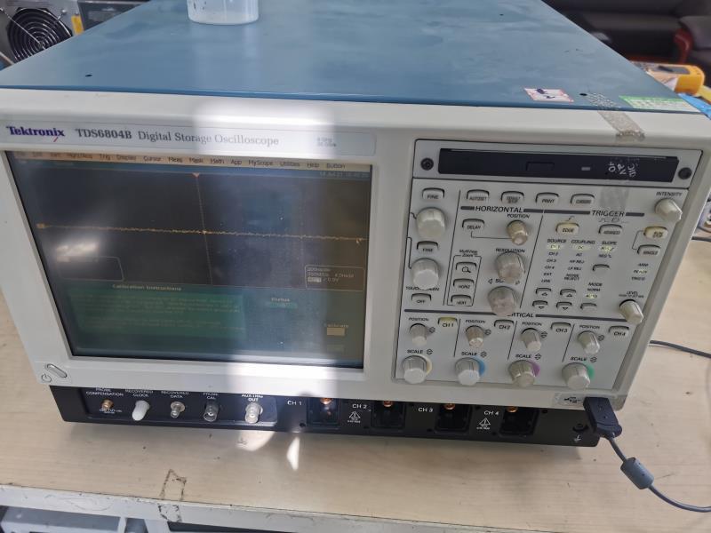 Tektronix TDS6804B 8GHz数字存储示波器