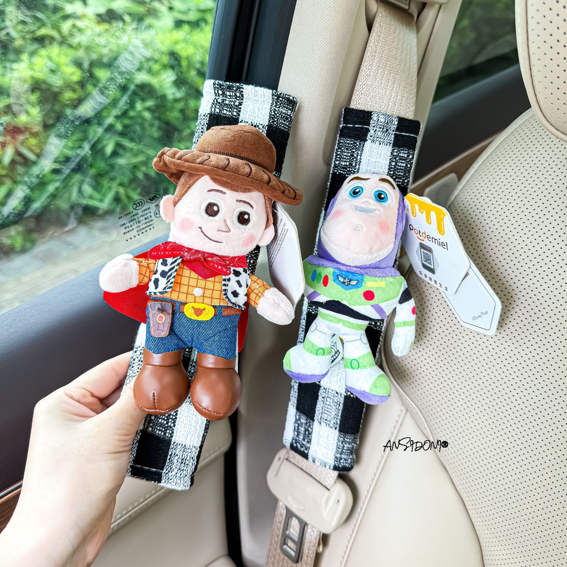 Authentic Buzz Lightyear Woody car seatbelt shoulder pad plush toy car interior decoration new car gift