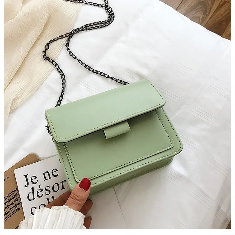 New small bag for women 2024 spring new fashion ins versatile wide shoulder strap small square bag retro single shoulder crossbody_voghion.com