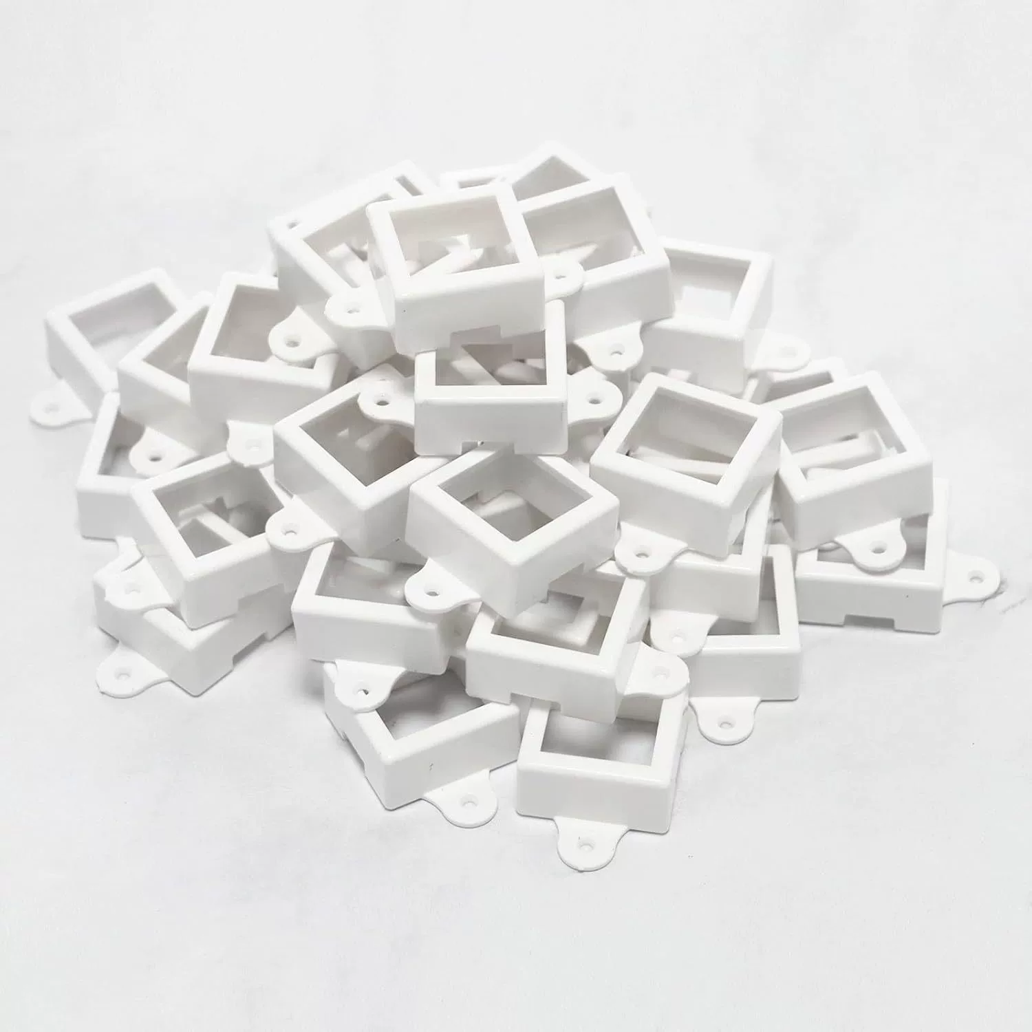 Подходит для световых зажимов GOVEE H705. Зажимы для освещения Govee для наружного освещения H705.